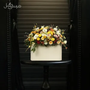 باکس گل بزرگ بهاره با گل های رنگارنگ و متنوع برای تبریک
