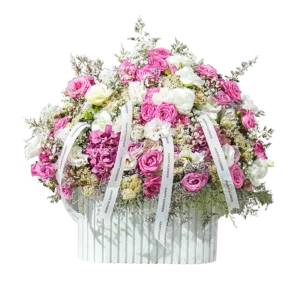 باکس گل بهاره تبریک طراحی شده با گل های لیسین توس و رز