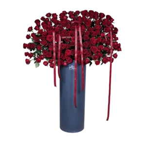 باکس گل لوکس دیزاین شده با رز هلندی درجه یک