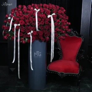 باکس گل لوکس دیزاین شده با رز هلندی درجه یک