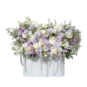 باکس گل سفید یاسی مناسب برای عرض تبریک