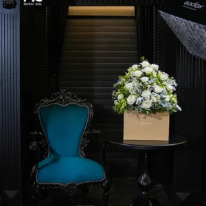 باکس گل تبریک با رنگ بندی گلبه ای BB157-J