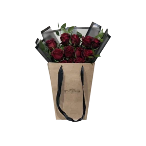 فلاور بگ زیبای مقوایی تزئین شده با رز برای تبریک و سورپرایز