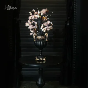 گلدان کلاسیک گل مصنوعی
