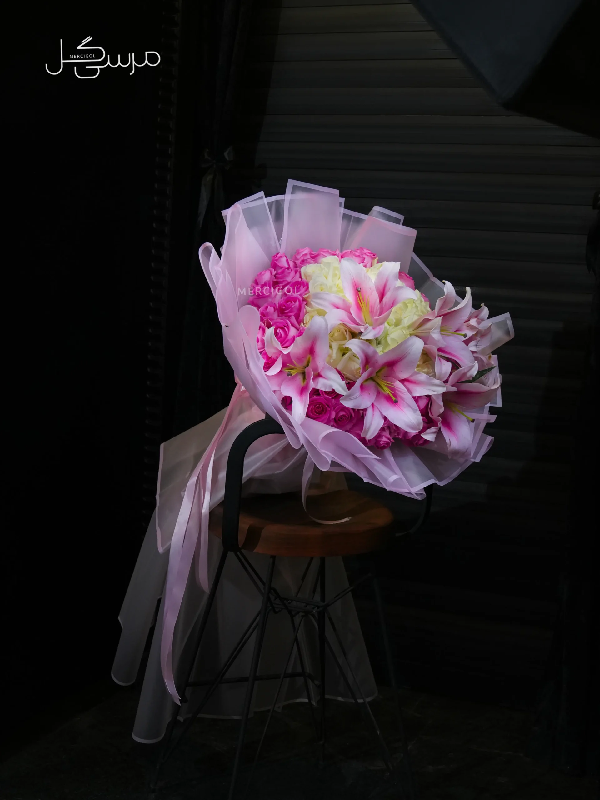 دسته گل رز هلندی و اورینتال