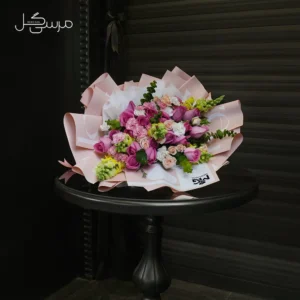 دسته گل مینیمال رز هلندی و میخک